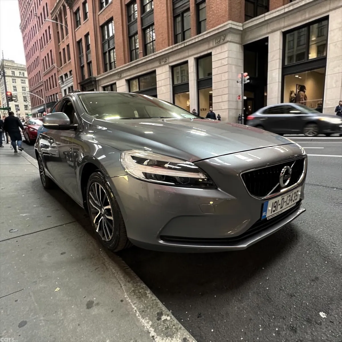 Volvo V40 Estate, Diesel, 2019, Grey