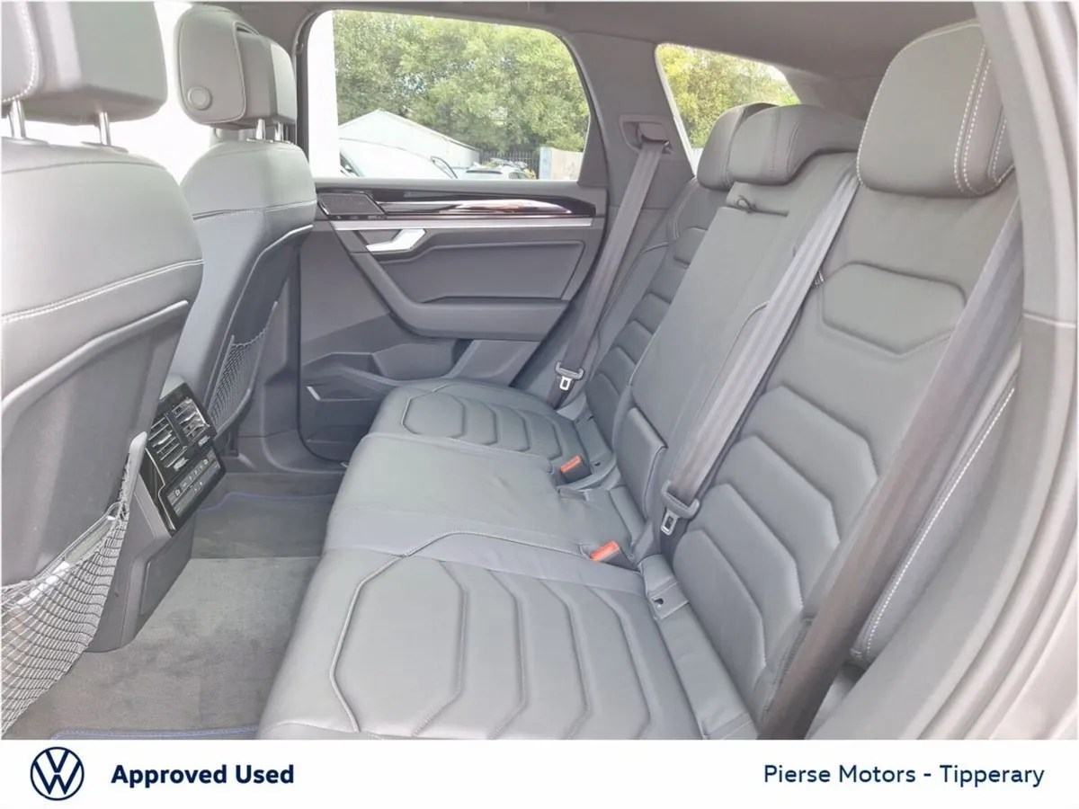 Volkswagen Touareg SUV, Petrol Plug-in Hybrid, 2026, Grey