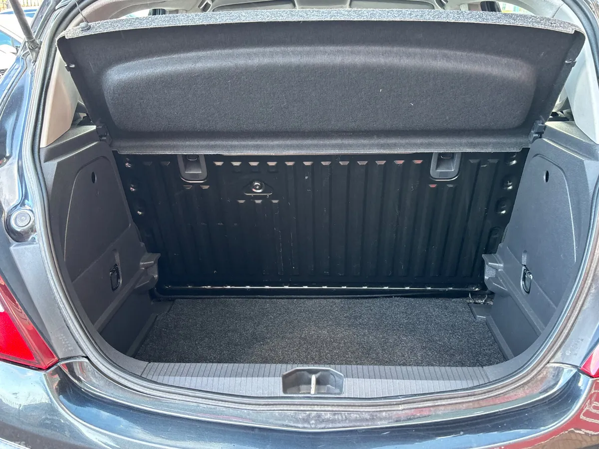 Vauxhall Corsa Hatchback, Diesel, 2012, Black