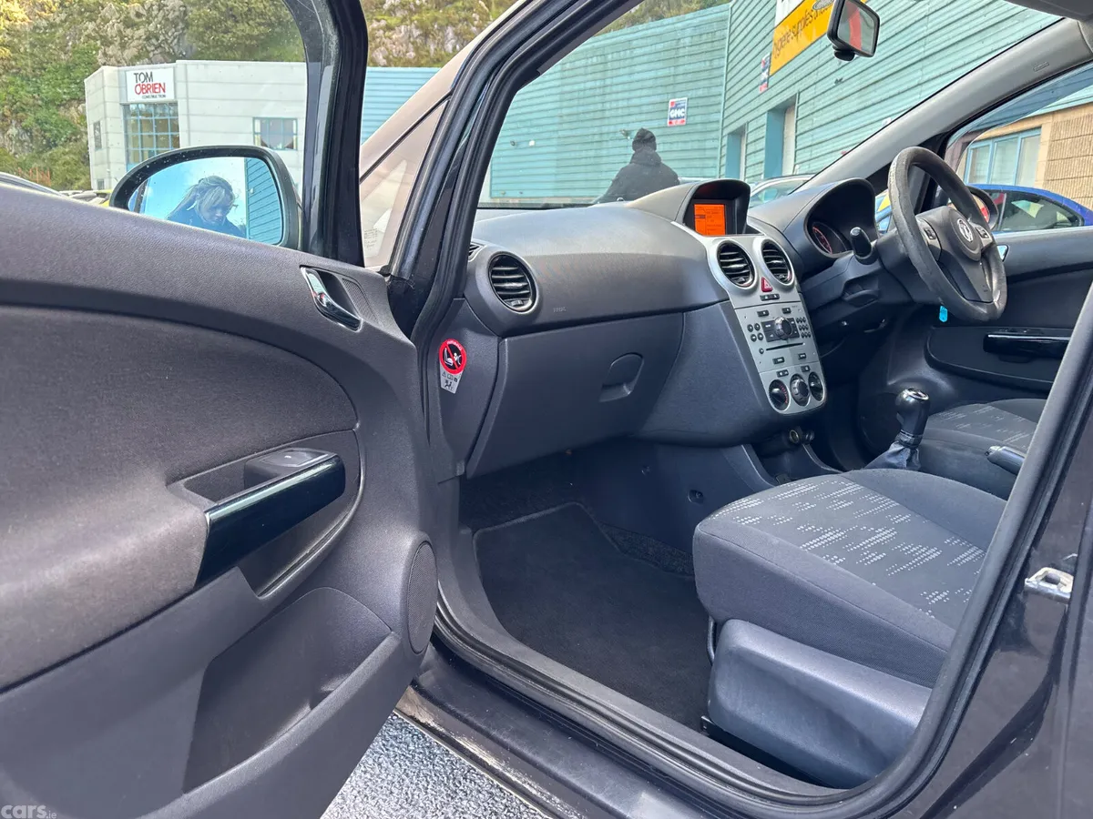 Vauxhall Corsa Hatchback, Diesel, 2012, Black