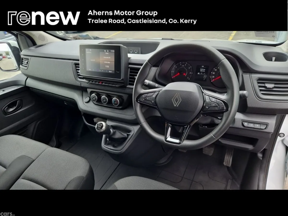 Renault Trafic MPV, Diesel, 2026, White