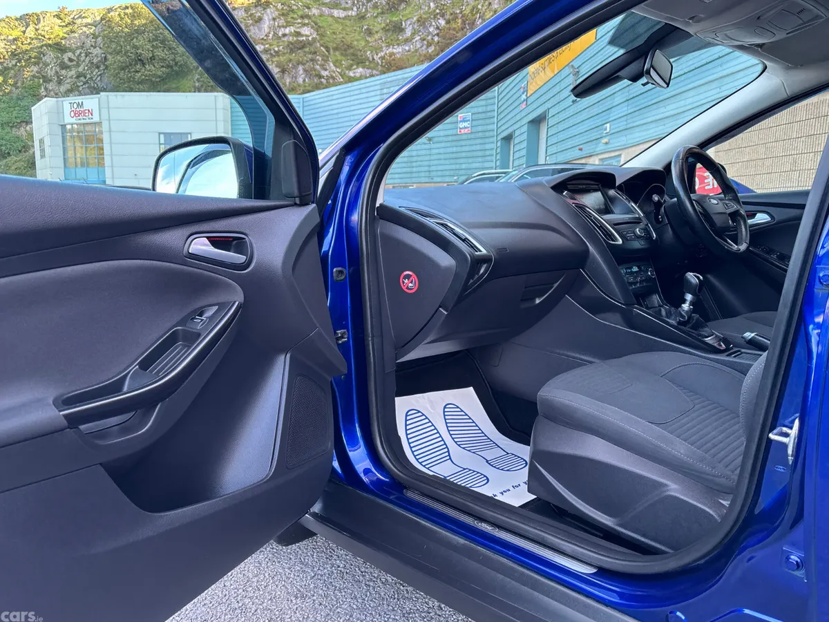 Ford Focus Hatchback, Diesel, 2016, Blue