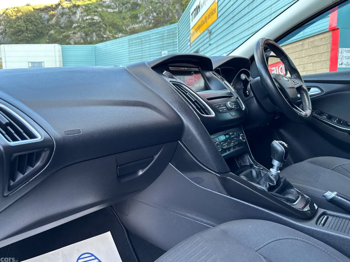 Ford Focus Hatchback, Diesel, 2016, Blue
