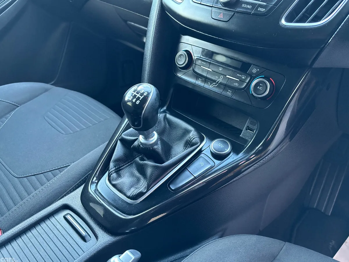 Ford Focus Hatchback, Diesel, 2016, Blue