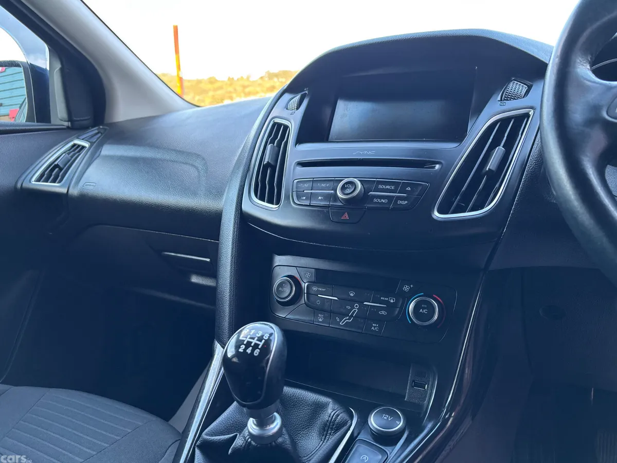 Ford Focus Hatchback, Diesel, 2016, Blue