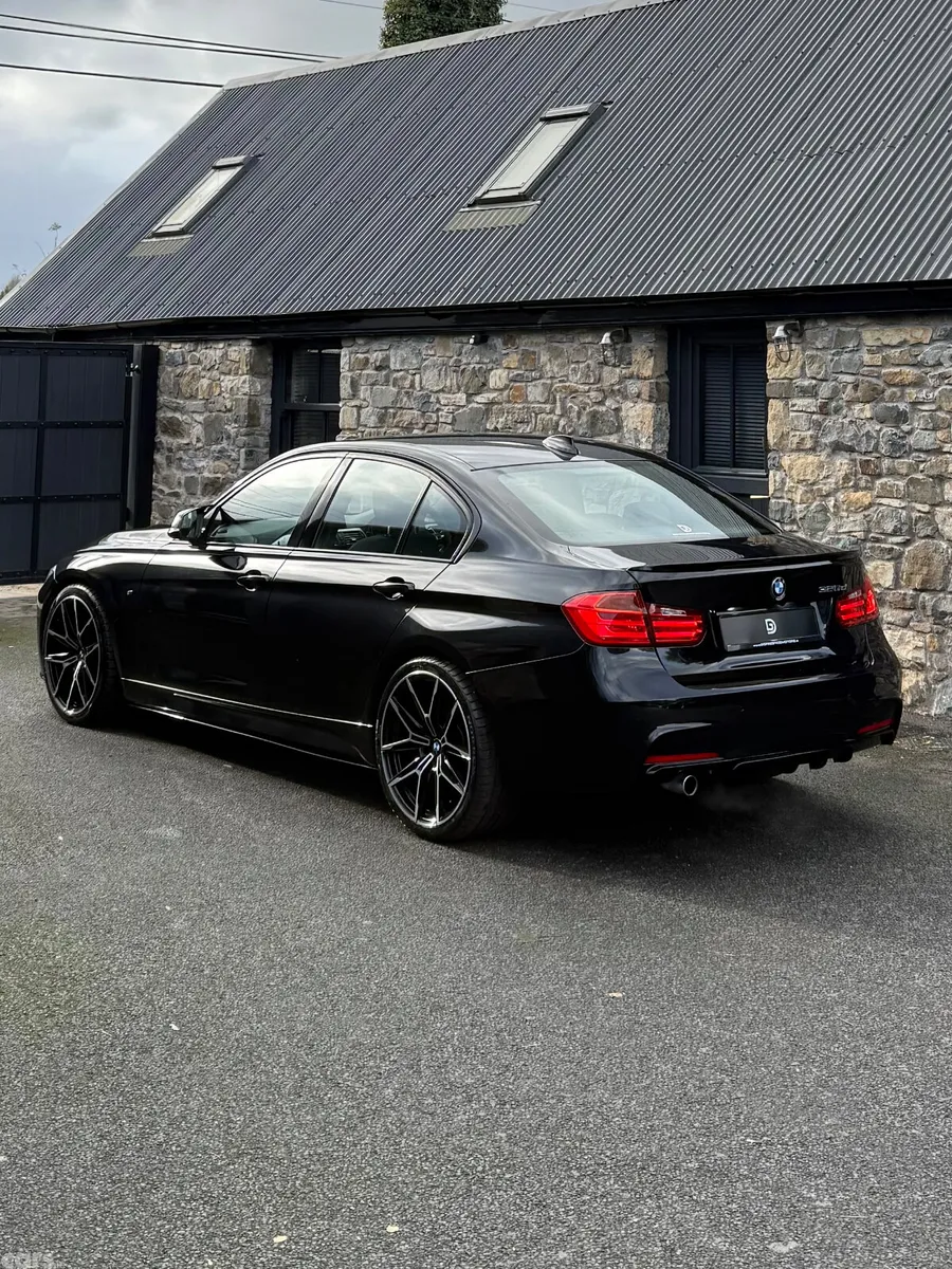 BMW 3-Series Saloon, Diesel, 2015, Black