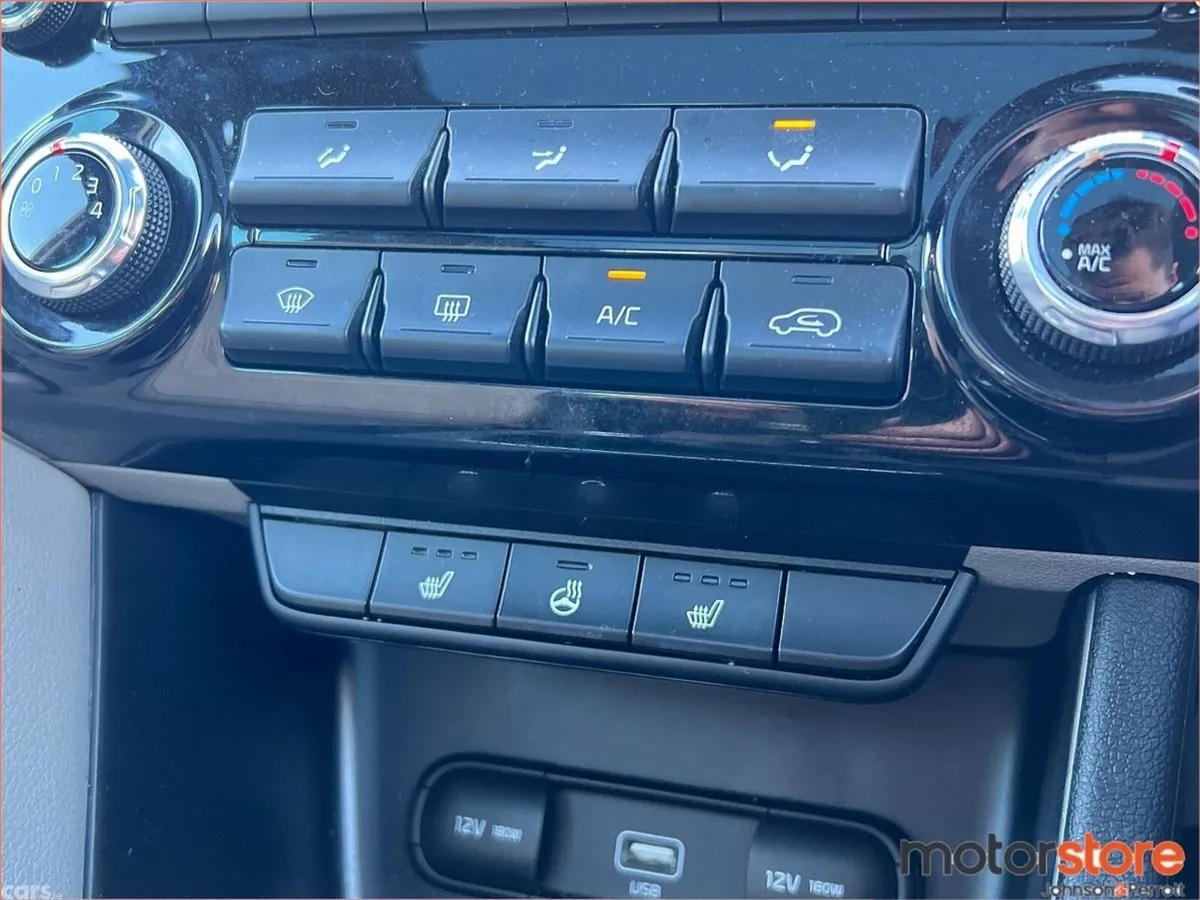 Kia Sportage SUV, Diesel Hybrid, 2021, Grey