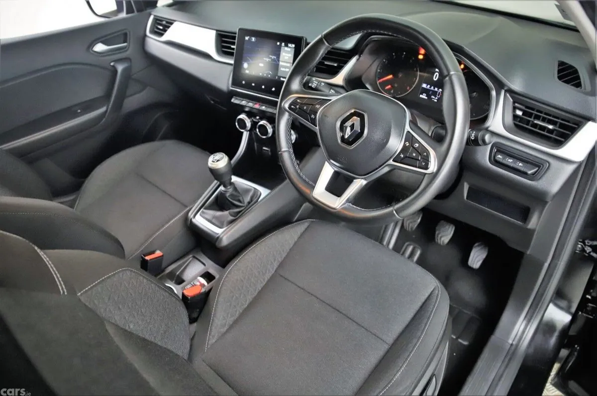 Renault Captur SUV, Petrol, 2024, Black