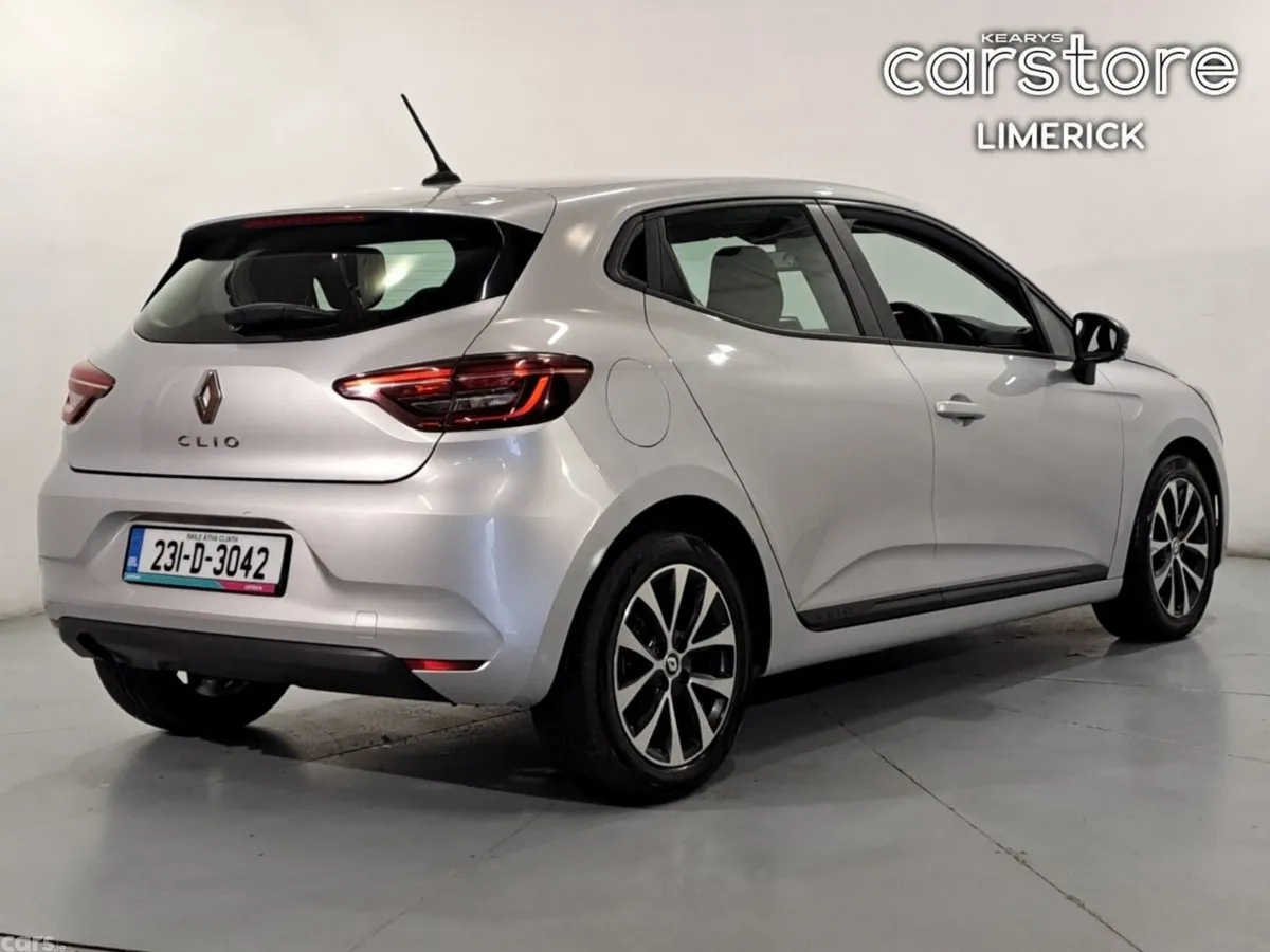 Renault Clio Hatchback, Petrol, 2023, Grey