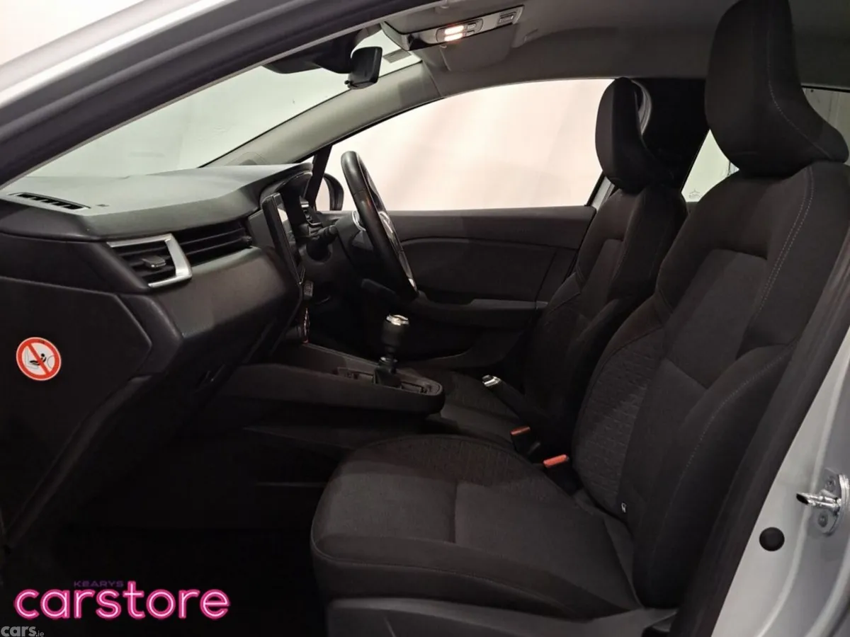 Renault Clio Hatchback, Petrol, 2023, Grey