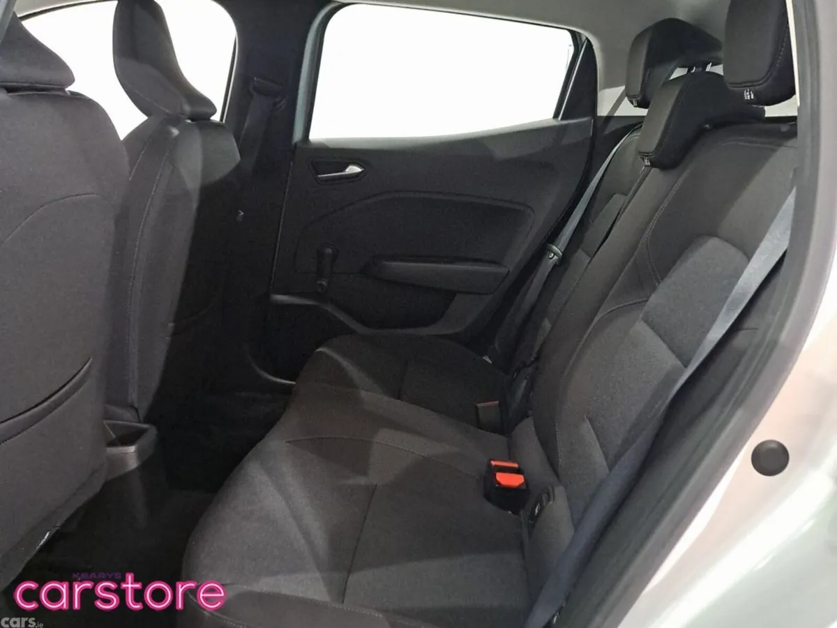 Renault Clio Hatchback, Petrol, 2023, Grey
