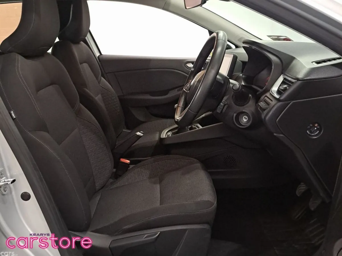 Renault Clio Hatchback, Petrol, 2023, Grey