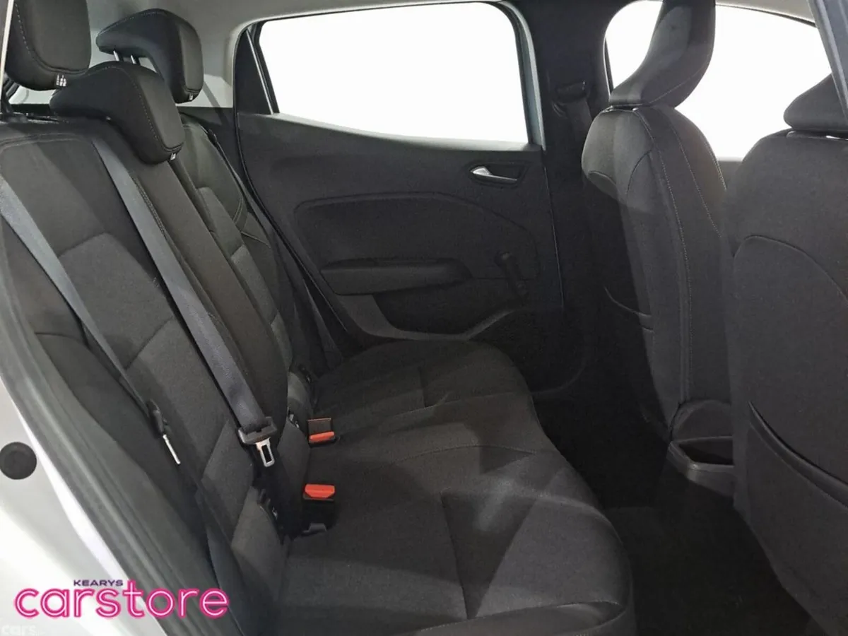 Renault Clio Hatchback, Petrol, 2023, Grey