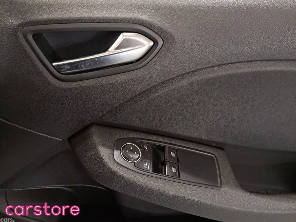 Renault Clio Hatchback, Petrol, 2023, Grey