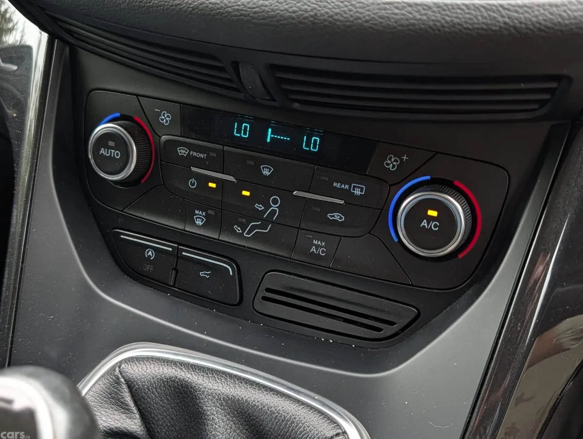 Ford Kuga SUV, Diesel, 2019, Red