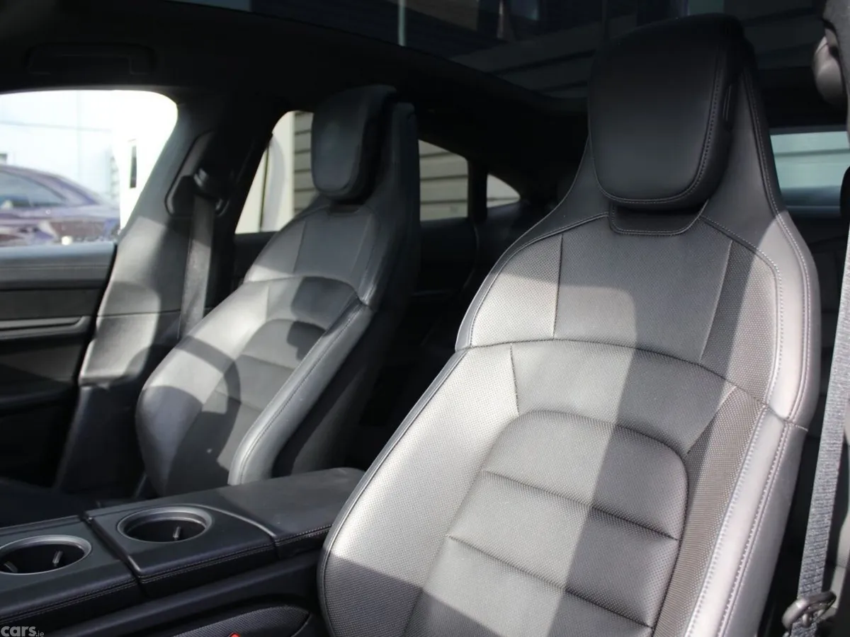 Porsche Taycan Saloon, Electric, 2024, Blue