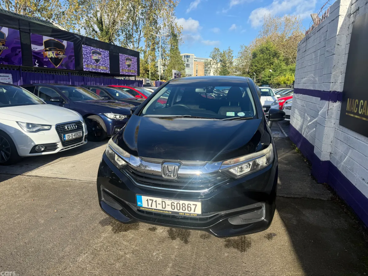 Honda Shuttle MPV, Petrol Hybrid, 2017, Black