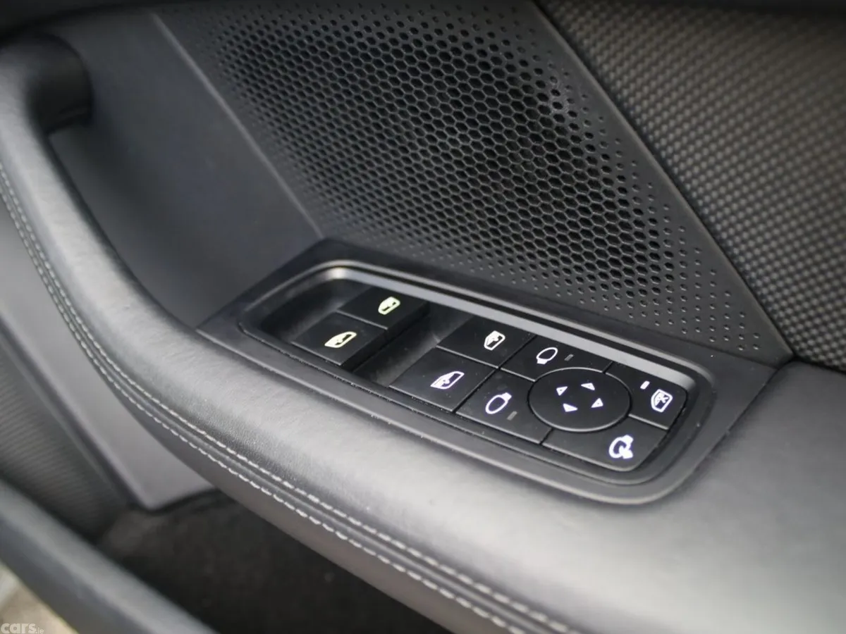 Porsche Taycan Saloon, Electric, 2024, Blue