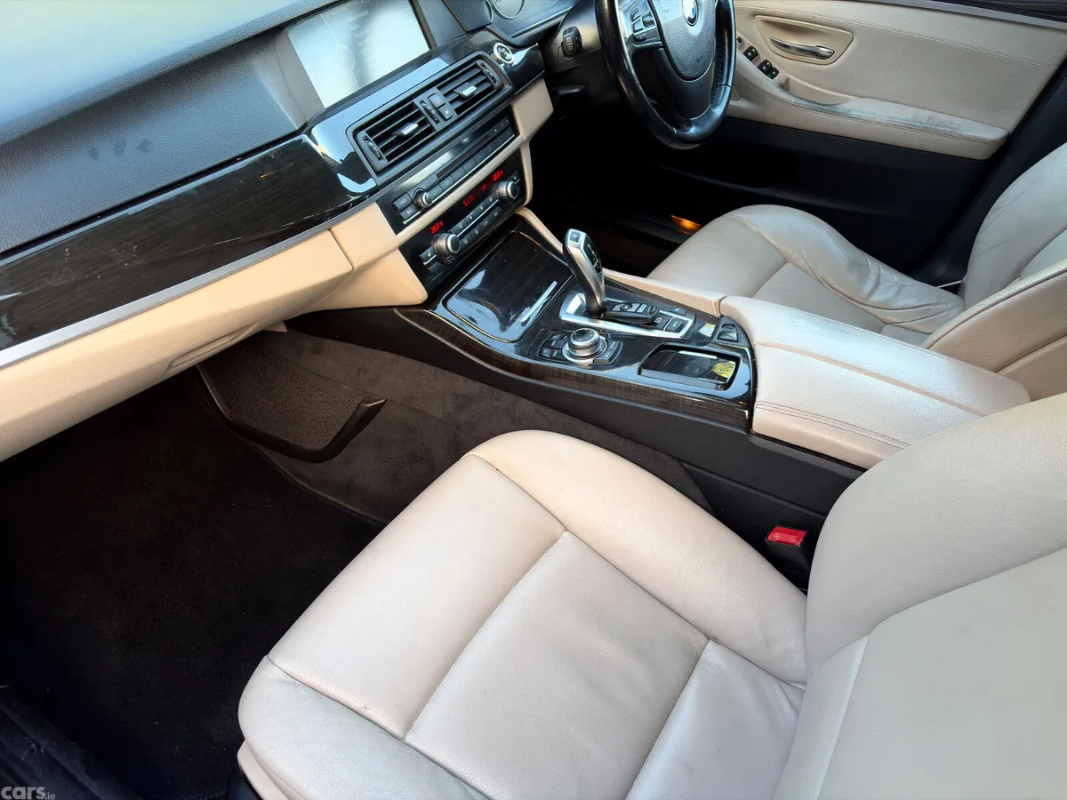 BMW 5-Series Estate, Diesel, 2011, Grey