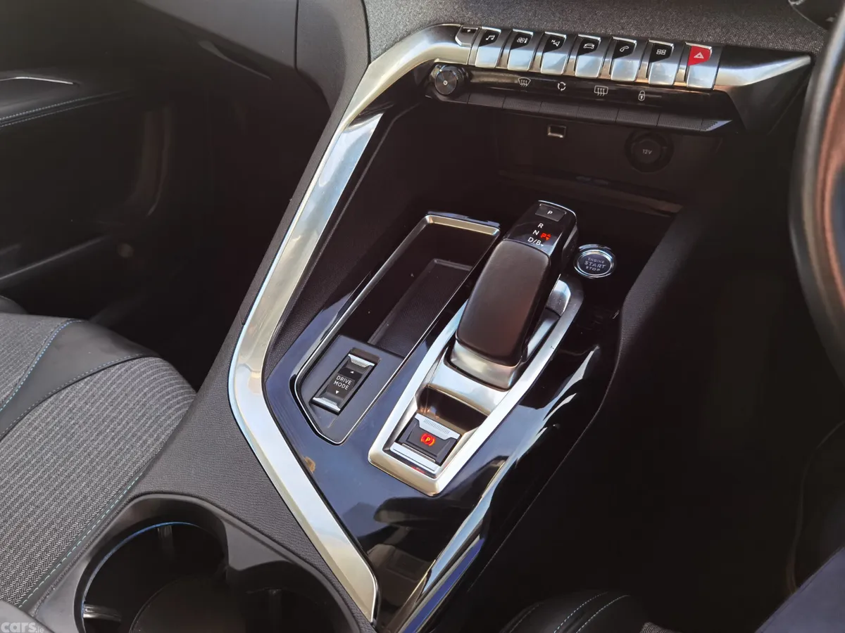 Peugeot 3008 MPV, Petrol Plug-in Hybrid, 2021, Blue