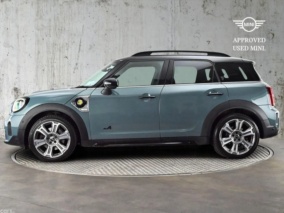 Mini Countryman SUV, Petrol Plug-in Hybrid, 2023, Green