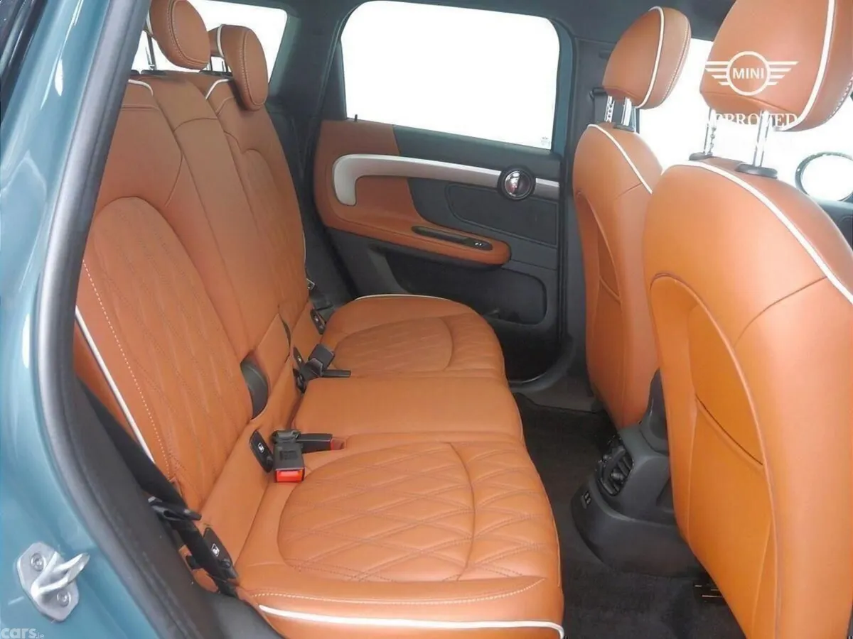 Mini Countryman SUV, Petrol Plug-in Hybrid, 2023, Green
