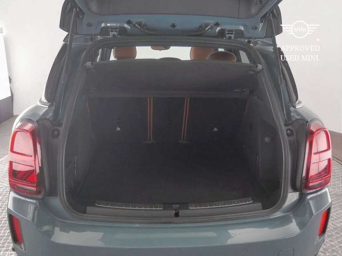 Mini Countryman SUV, Petrol Plug-in Hybrid, 2023, Green