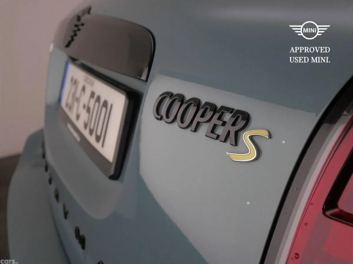 Mini Countryman SUV, Petrol Plug-in Hybrid, 2023, Green