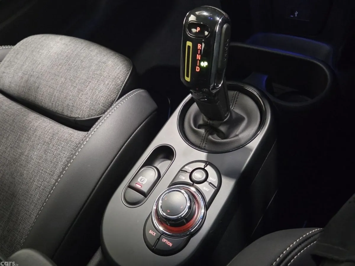 Mini Cooper Hatchback, Electric, 2022, Black