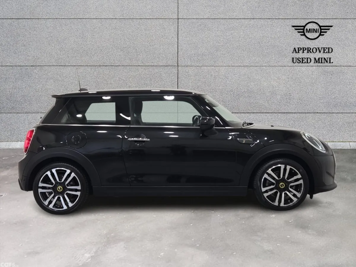 Mini Cooper Hatchback, Electric, 2022, Black