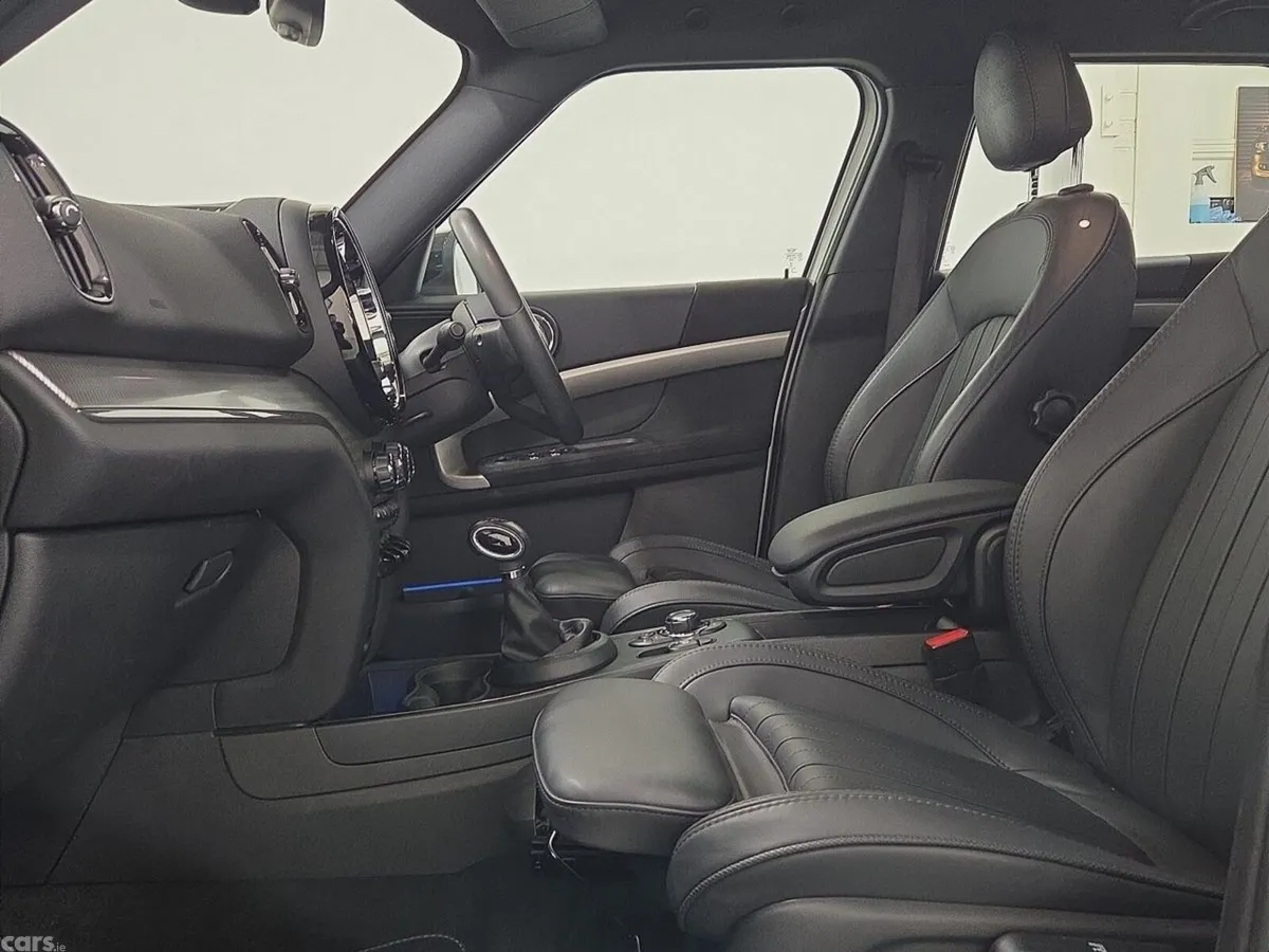 Mini Countryman SUV, Petrol Plug-in Hybrid, 2023, Silver