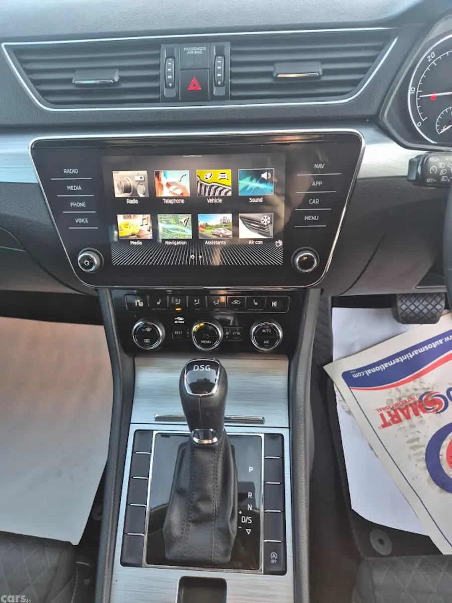 Skoda Superb Saloon, Diesel, 2021, Grey