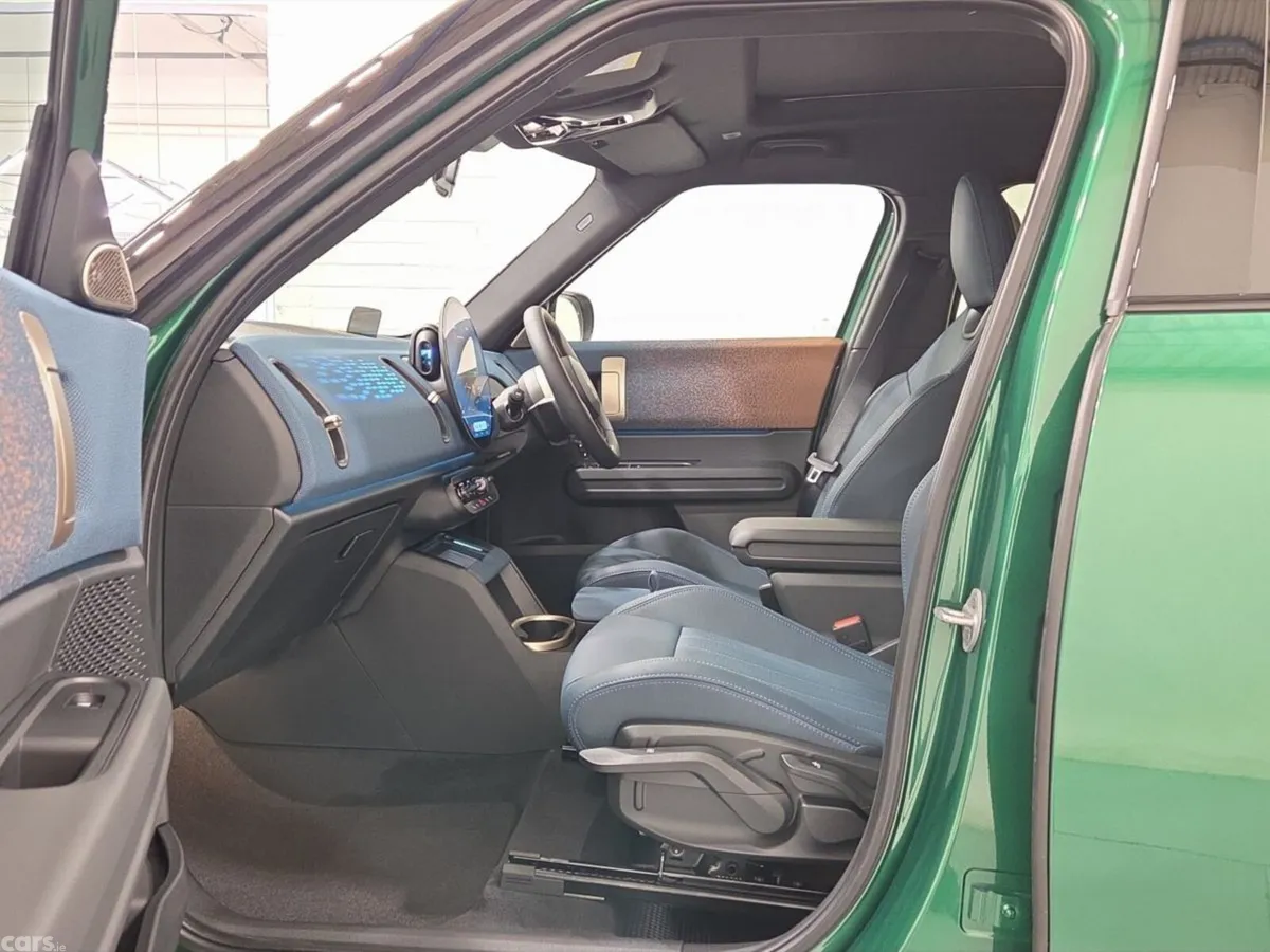 Mini Countryman SUV, Petrol, 2026, Green