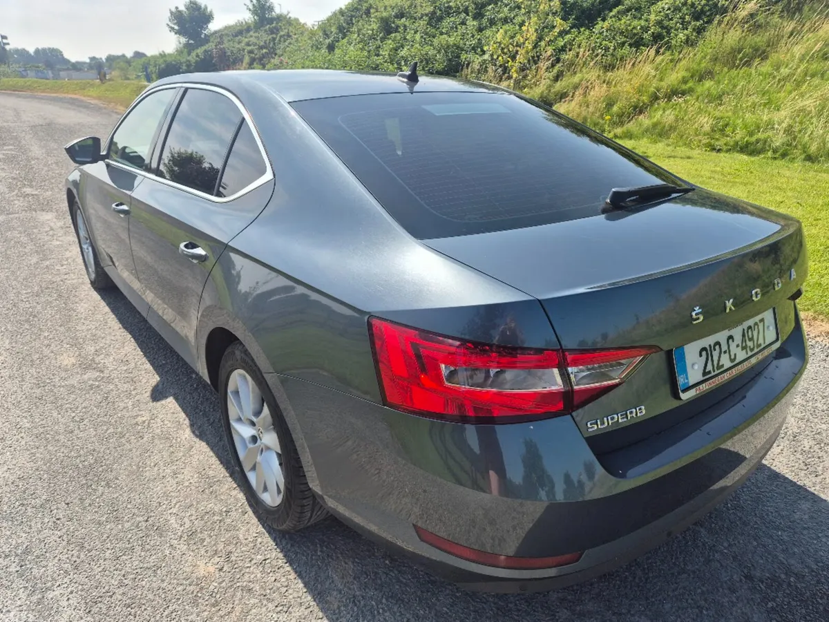 Skoda Superb Saloon, Diesel, 2021, Grey
