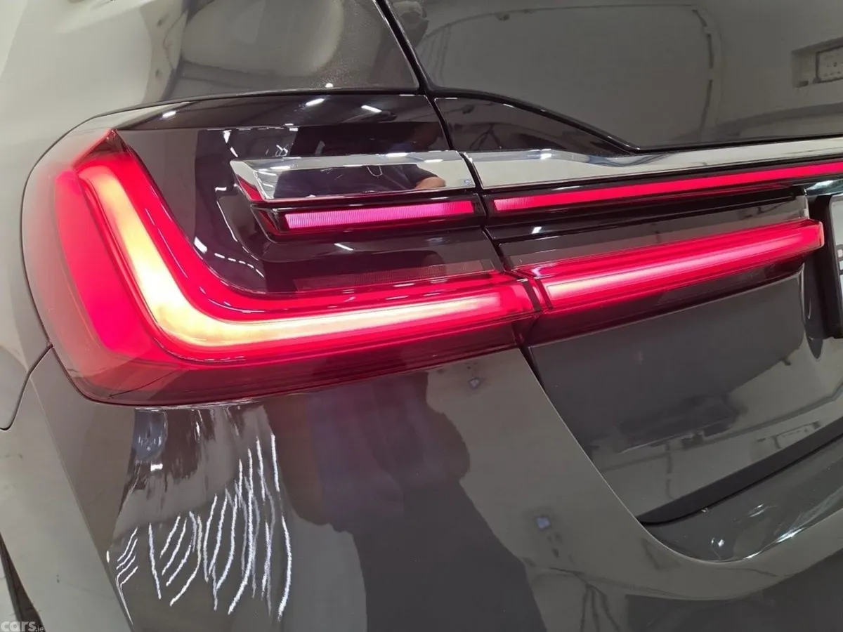 BMW 7-Series Saloon, Petrol Plug-in Hybrid, 2023, Grey