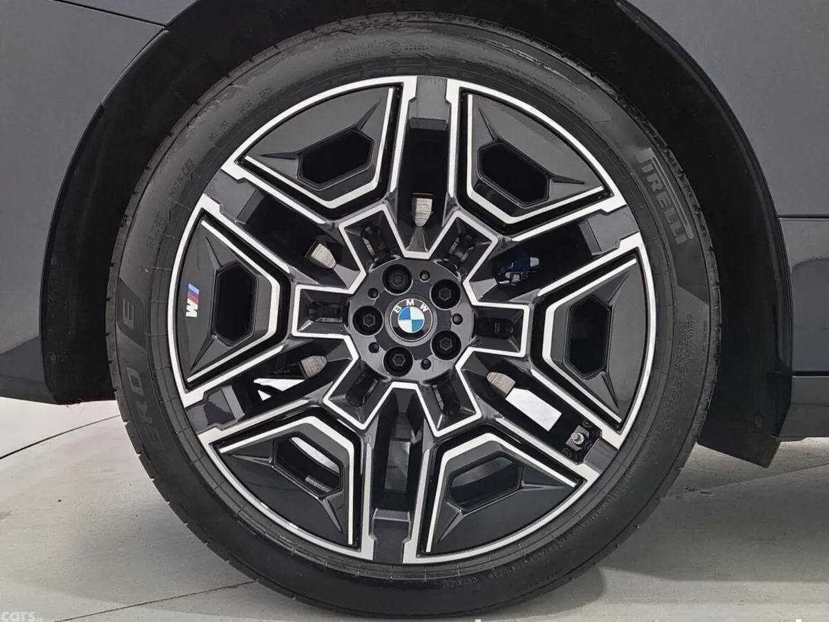 BMW iX SUV, Electric, 2026, Black