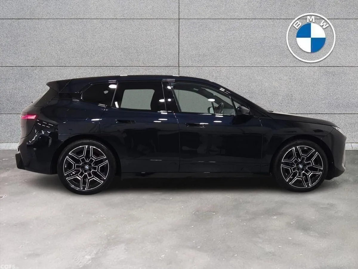 BMW iX SUV, Electric, 2026, Black