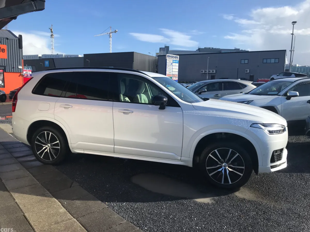 Volvo XC90 SUV, Petrol Plug-in Hybrid, 2023, White