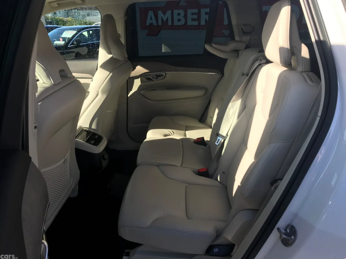 Volvo XC90 SUV, Petrol Plug-in Hybrid, 2023, White