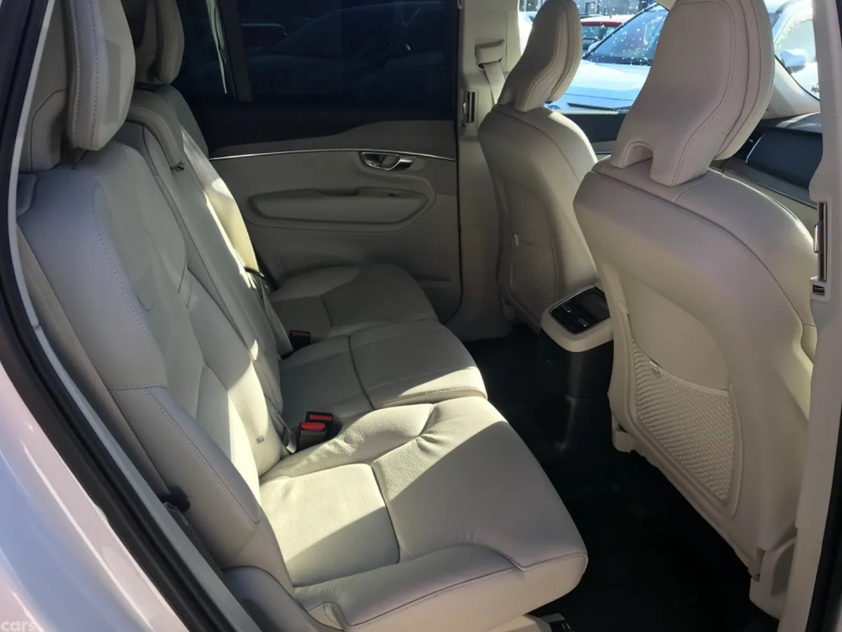 Volvo XC90 SUV, Petrol Plug-in Hybrid, 2023, White
