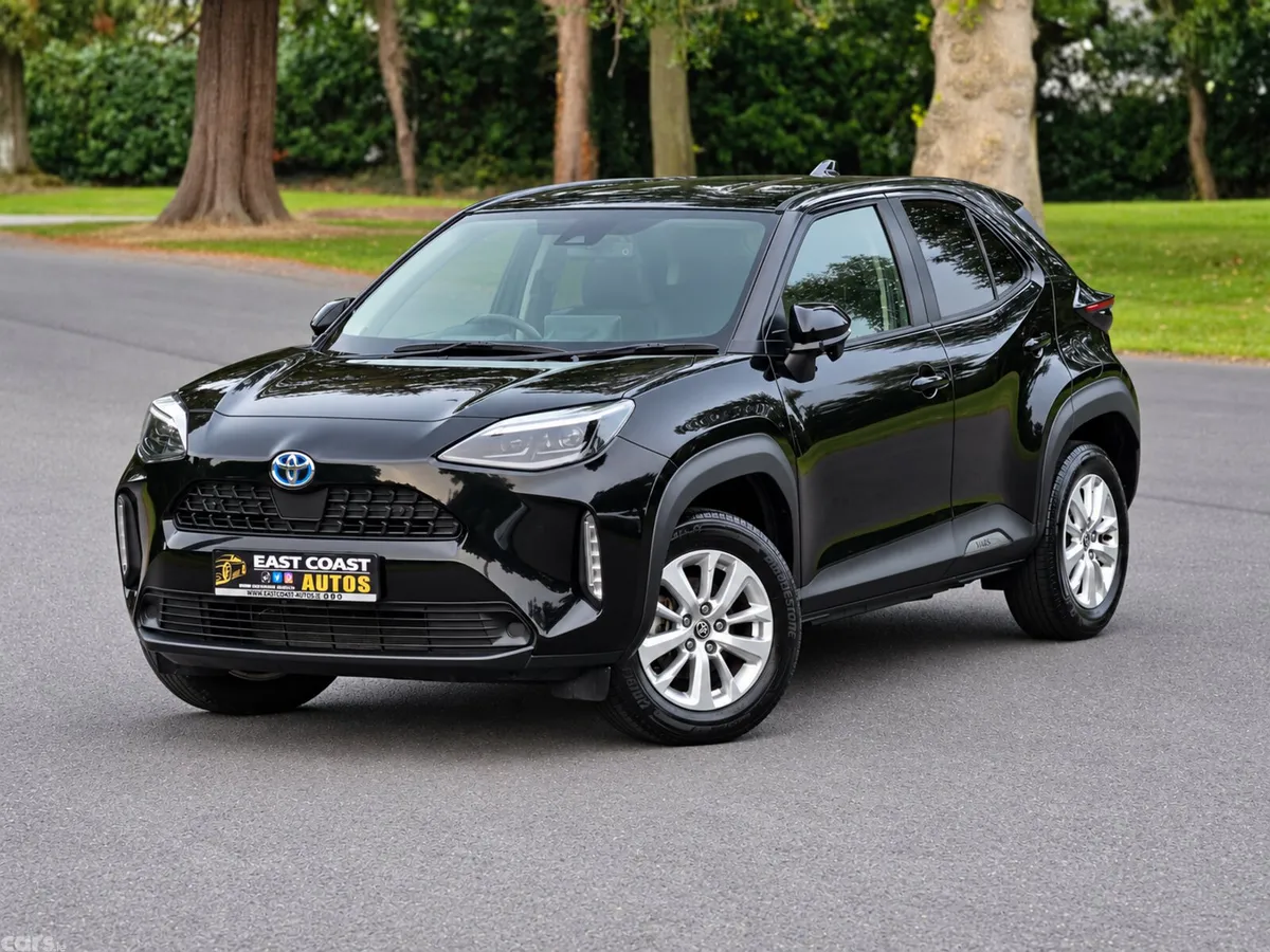 Toyota Yaris Cross Estate, Petrol Hybrid, 2021, Black