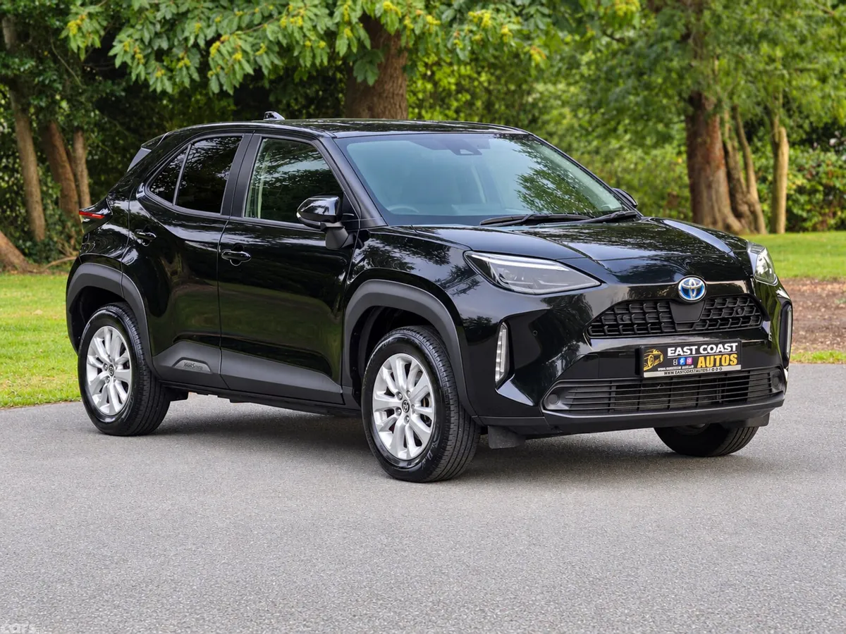 Toyota Yaris Cross Estate, Petrol Hybrid, 2021, Black
