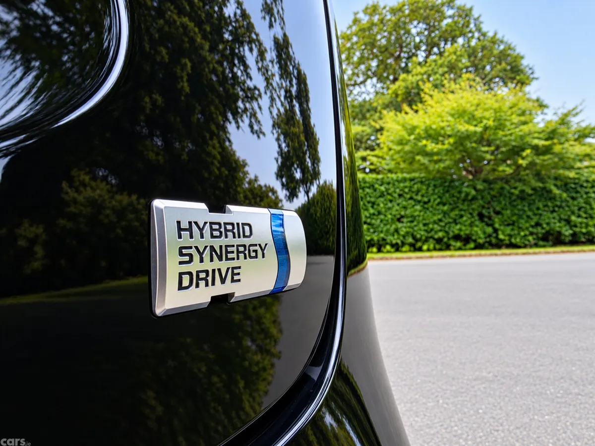 Toyota Yaris Cross Estate, Petrol Hybrid, 2021, Black