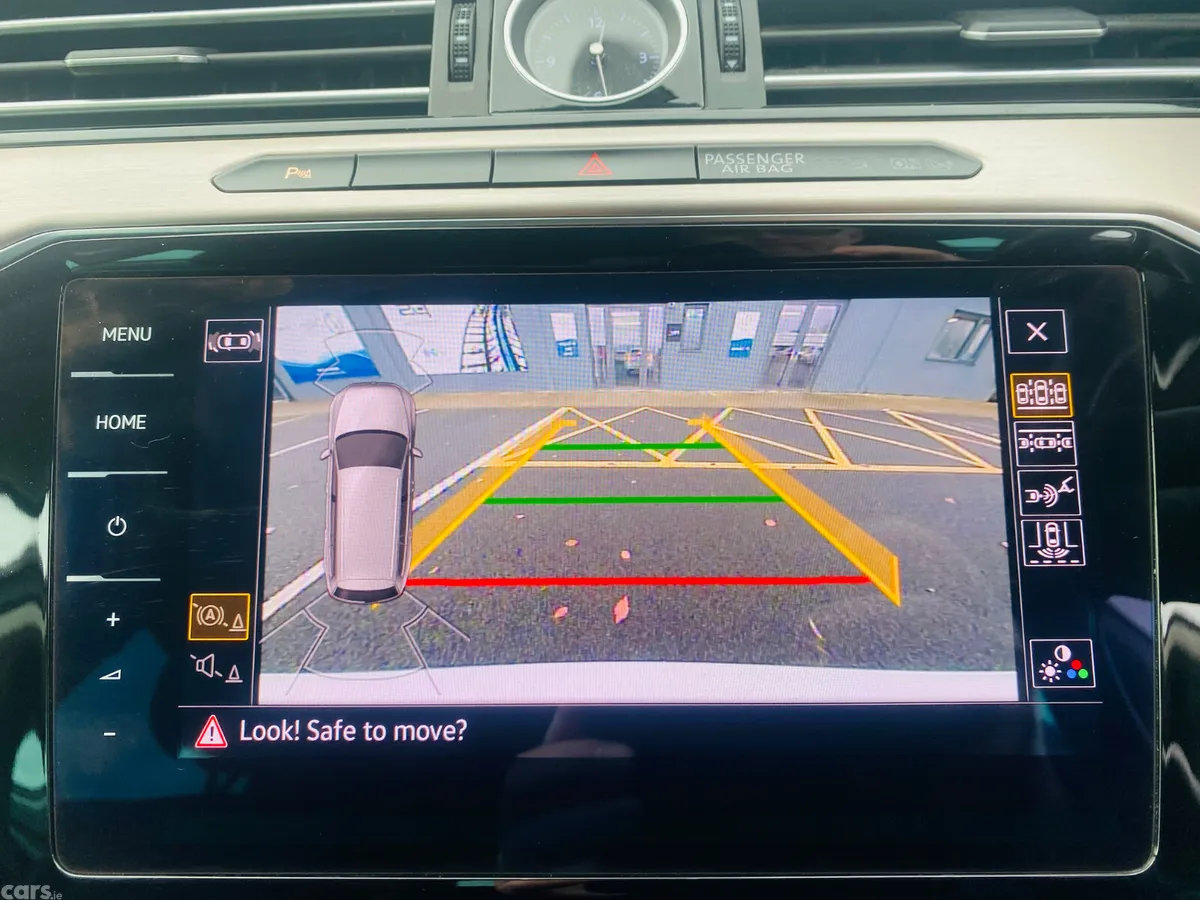 Volkswagen Passat Estate, Diesel, 2020, White