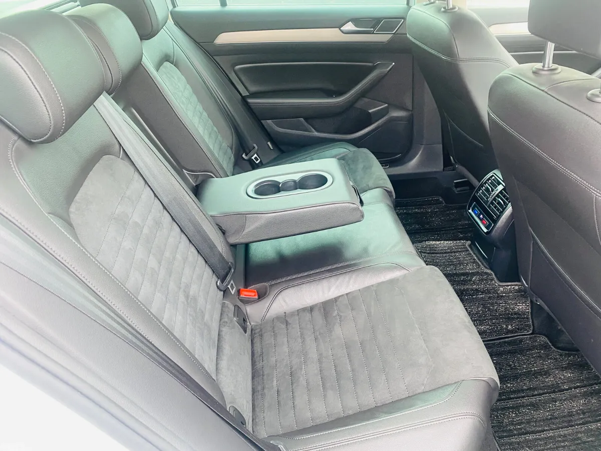 Volkswagen Passat Estate, Diesel, 2020, White