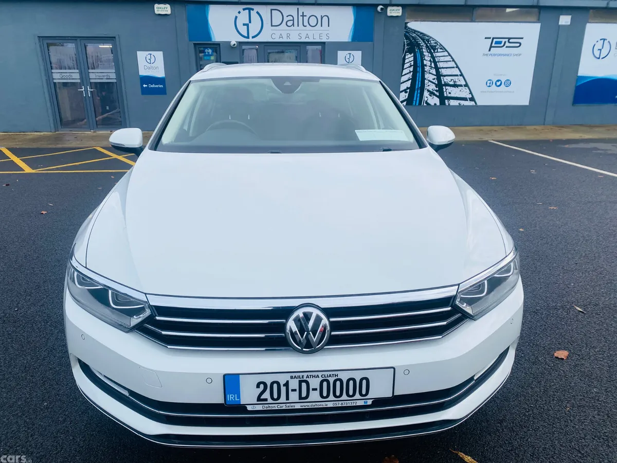 Volkswagen Passat Estate, Diesel, 2020, White