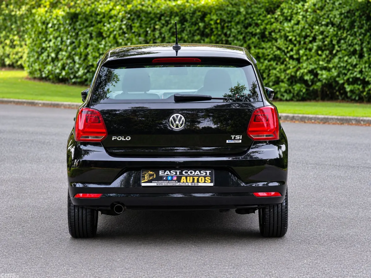 Volkswagen Polo Hatchback, Petrol, 2017, Red