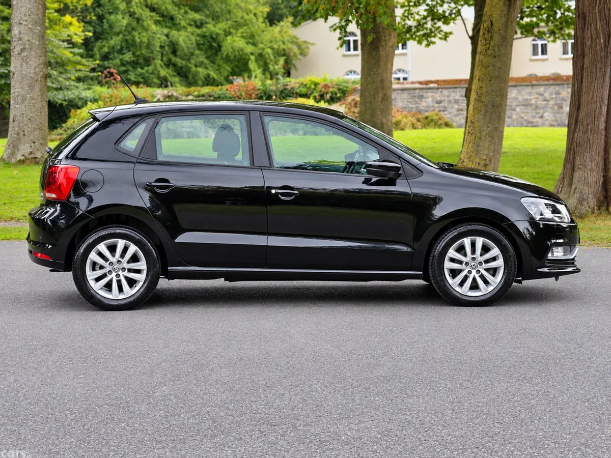 Volkswagen Polo Hatchback, Petrol, 2017, Red