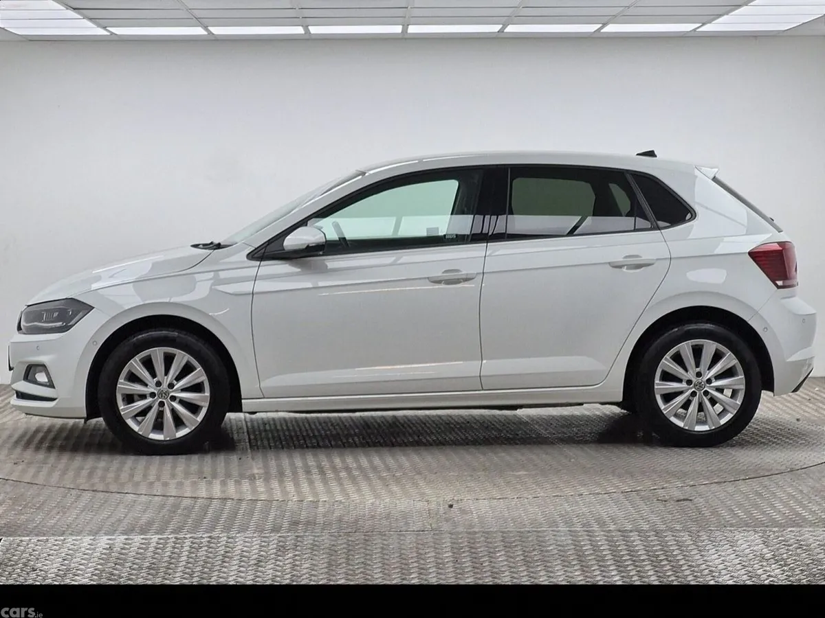 Volkswagen Polo Hatchback, Petrol, 2021, White