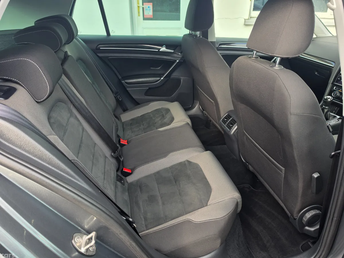 Volkswagen Golf Estate, Petrol, 2018, Grey